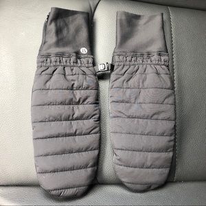 Lululemon Pinnacle Warmth Mittens